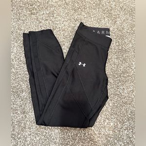 Cropped under Armour leggings — women’s